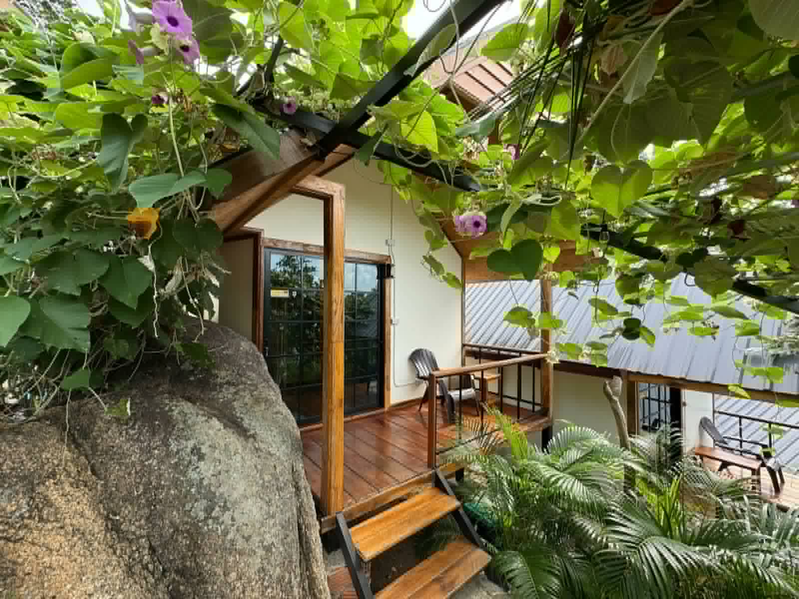 Yod Khao Bungalows